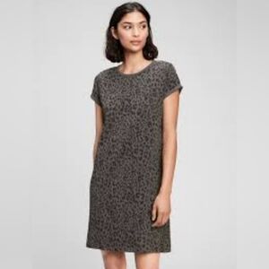 Gap leopard print pocket t-shirt dress size Medium